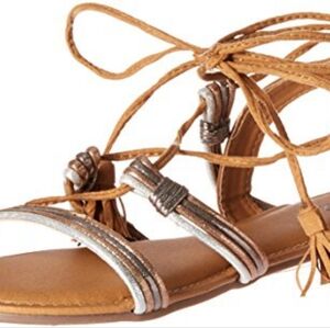 Qupid Women's Lace Up Sandal Women's Silver and Tan Sandals Sz 7 NWOT
